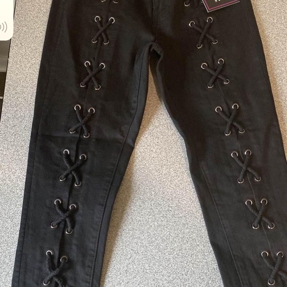 Fashion nova lace up jeans size 3 - Picture 3 of 3